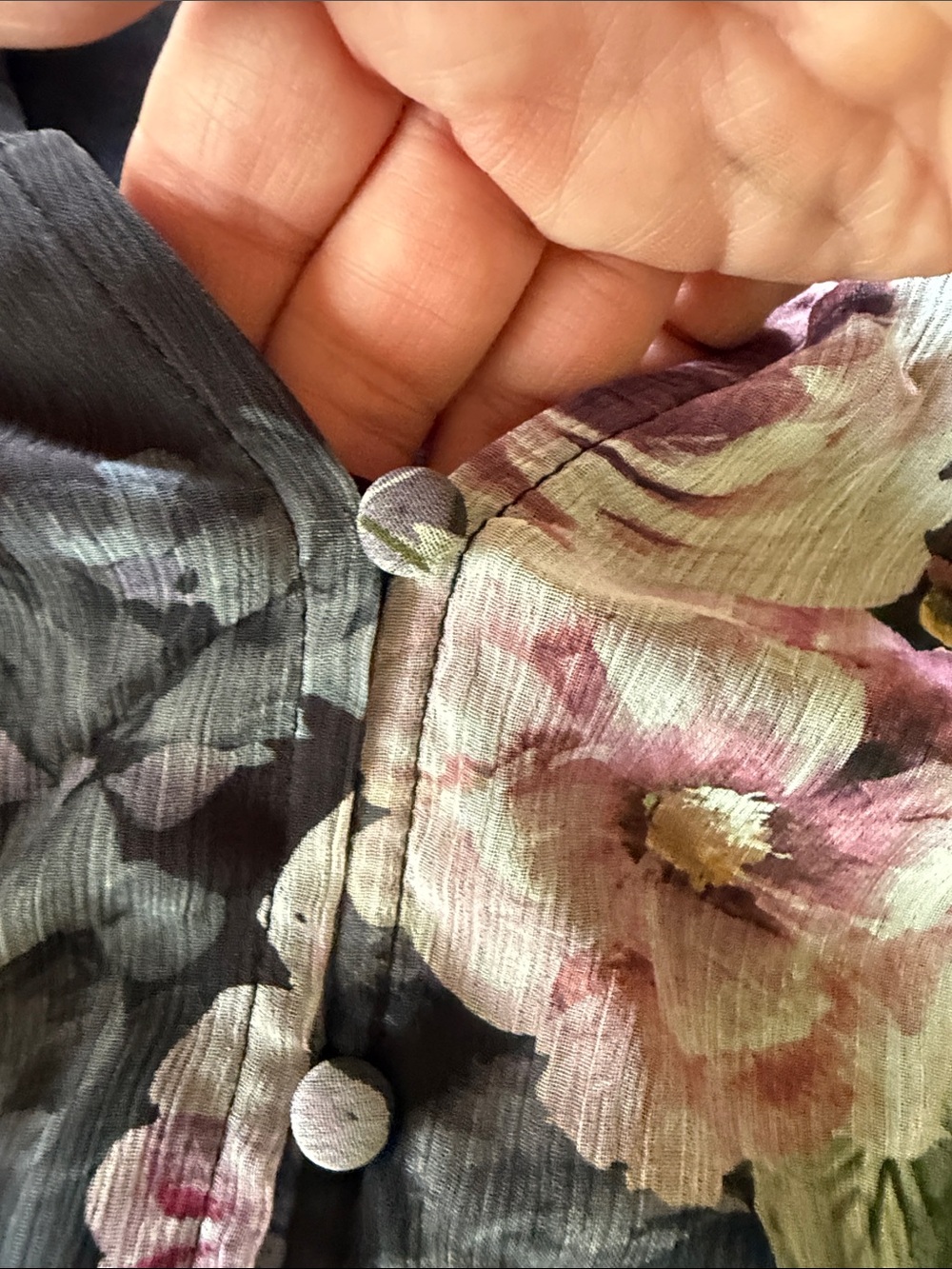 NWT Joie Black/Pink Floral Chiffon Blouse Size Large - Picture 10 of 14